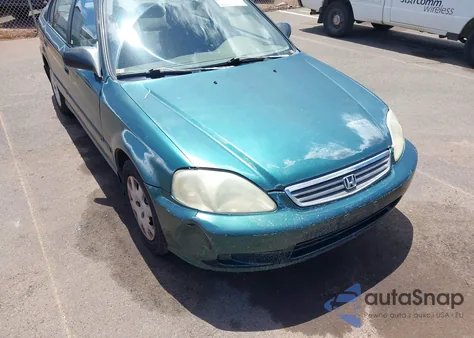 2000 Honda Civic Value Package z USA, uszkodzony, nr VIN 2HGEJ6615YH588508